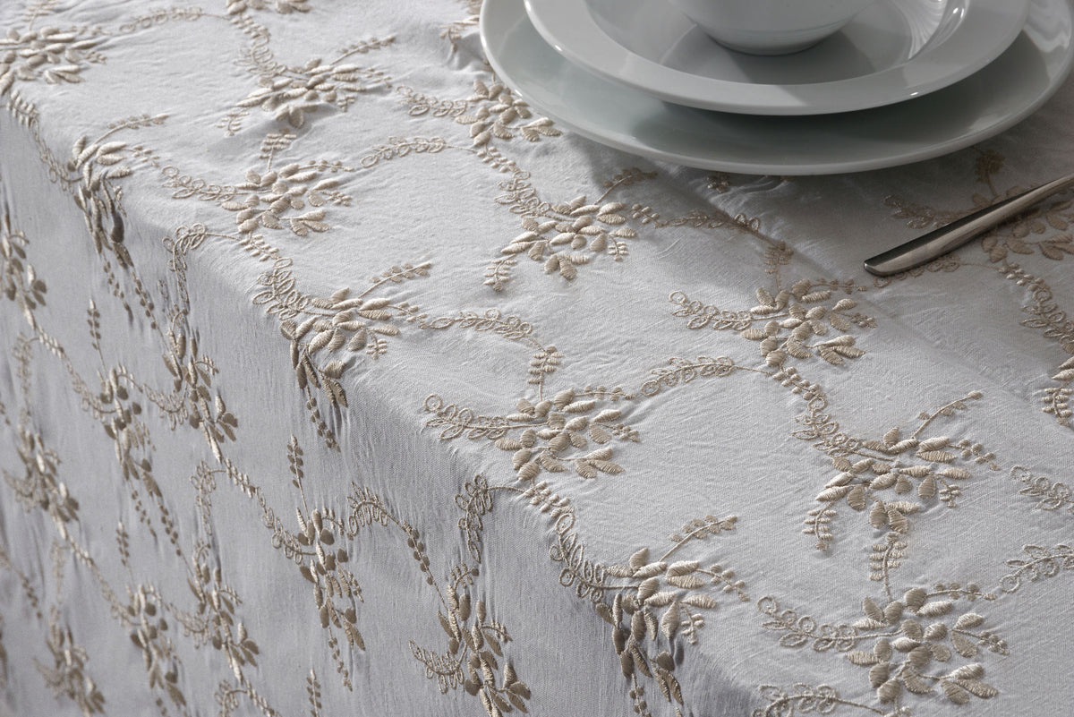 Buy Tablecloth Online Dubai UAE Linen Embroidered Tablecloth